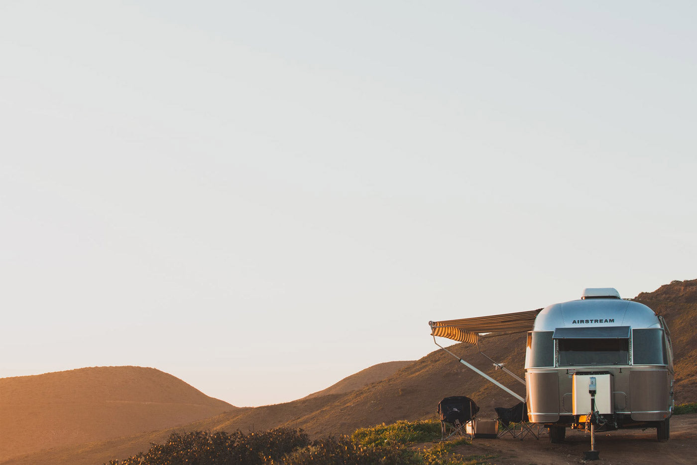 The Pros and Cons of RV Living | Nomad Internet