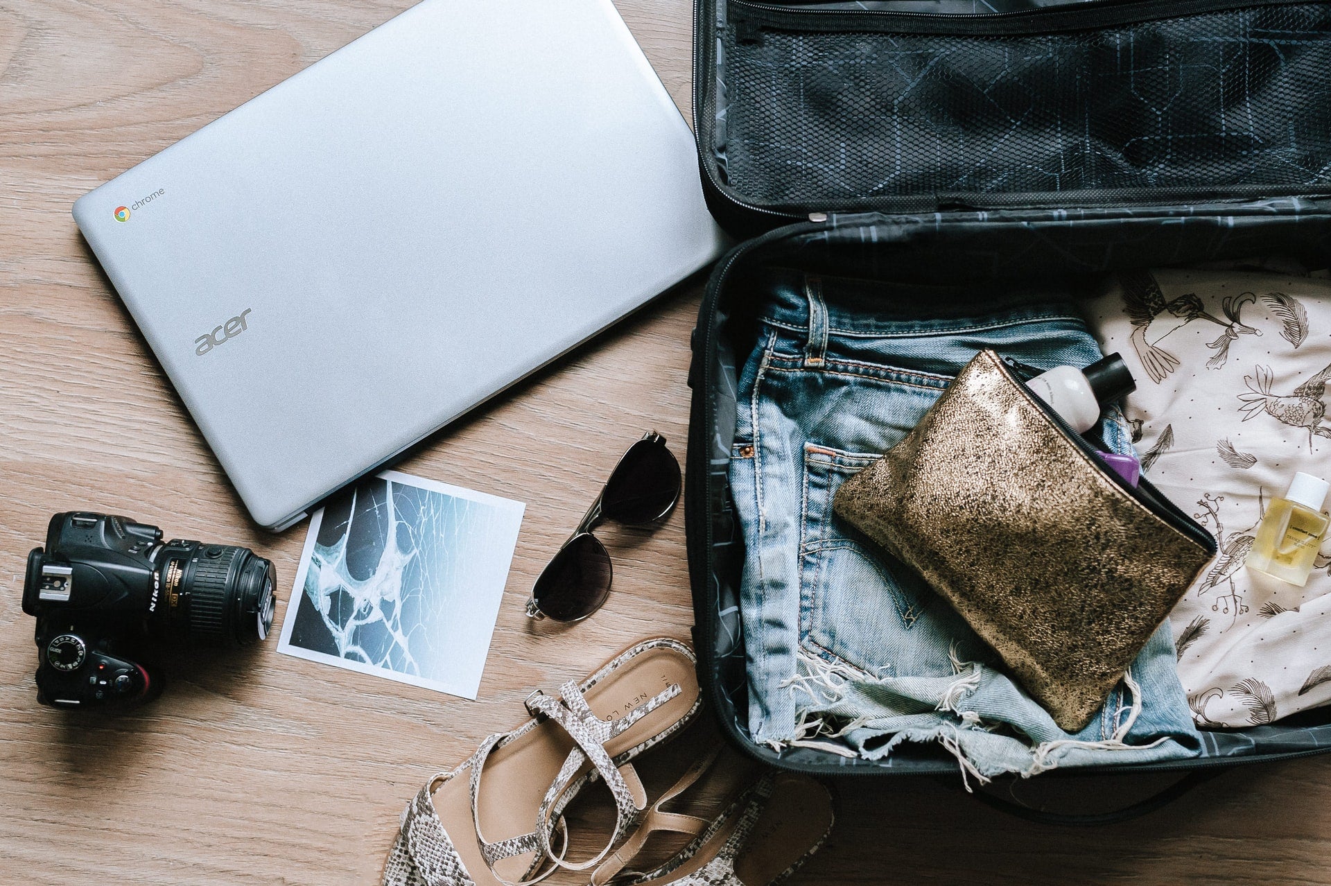 Digital Nomad Packing List | Nomad Internet