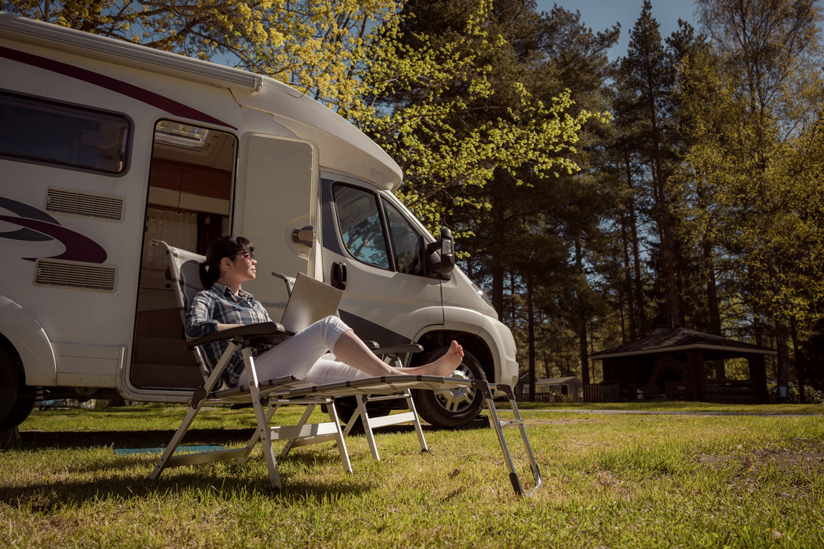 The Advantages & Disadvantages of an RV Lifestyle | Nomad Internet